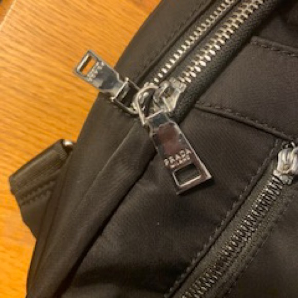 Prada cross body bag - Picture 5 of 8